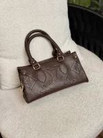 کیف دستی و دوشی زنانه استوانه‌ای طرح LV مونوگرام برجسته - - تصویر 5